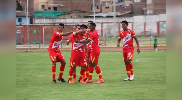 Festejo por el tanto de 'Conan' Rojas del Huancayo. FOTO: Gastón Tovar Festejo por el tanto de 'Conan' Rojas del Huancayo. FOTO: Gastón Tovar