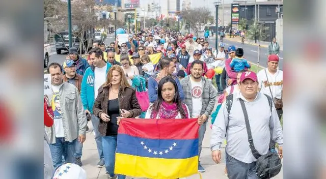 Miles de venezolanos en todo el Perú