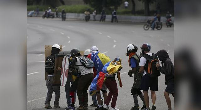 Crisis en Venezuela deja al menos cuatro muertos Crisis en Venezuela deja al menos cuatro muertos
