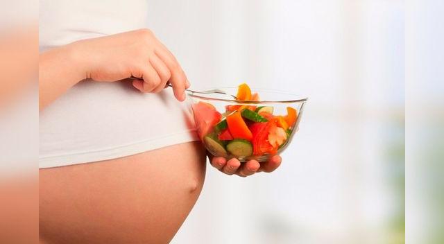 Hay que priorizar los alimentos de origen vegetal. Por eso no pueden faltar al menos cinco piezas de frutas y verduras. Hay que priorizar los alimentos de origen vegetal. Por eso no pueden faltar al menos cinco piezas de frutas y verduras.