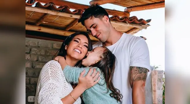 Gino Assereto engríe a Jazmín Pinedo por el Día de la Madre 