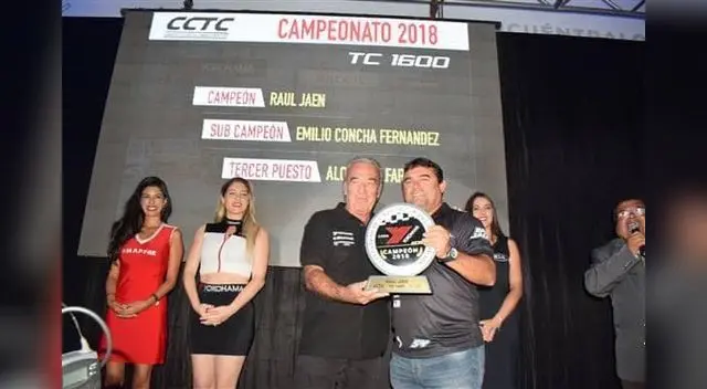 El piloto Raúl Jaén, regresa al asfalto de La Chutana este domingo 19 en los 200km de Lima junto al tacneño Kike Nieves El piloto Raúl Jaén, regresa al asfalto de La Chutana este domingo 19 en los 200km de Lima junto al tacneño Kike Nieves