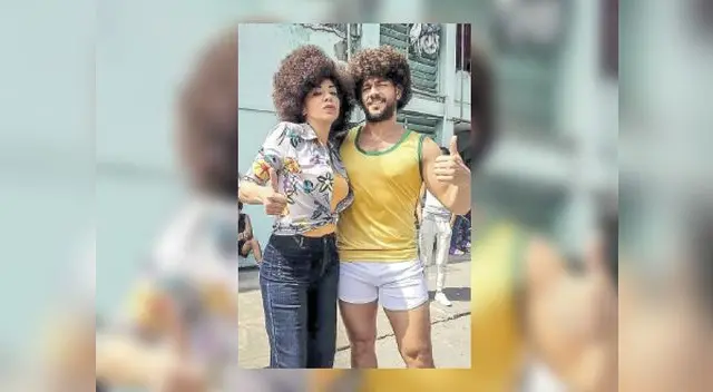 Agradece a la producción por el recibimiento Agradece a la producción por el recibimiento