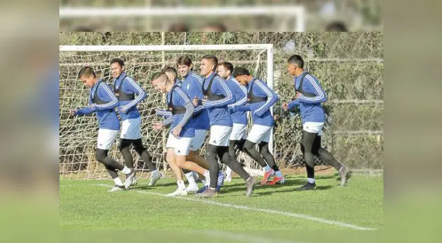 Cristal espera dar el golpe hoy ante Unión Española Cristal espera dar el golpe hoy ante Unión Española