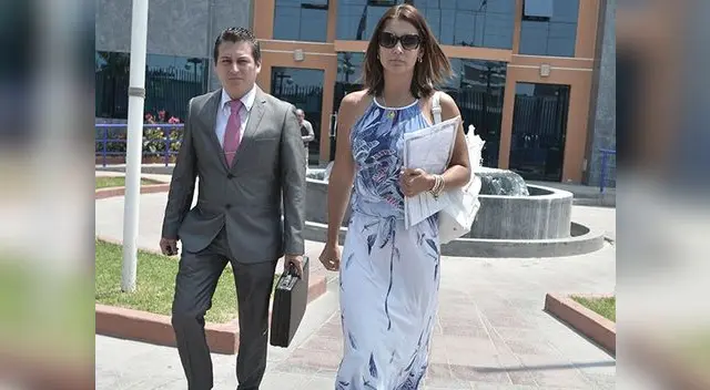 Karla Tarazona revela penosa situación con sus hijos Karla Tarazona revela penosa situación con sus hijos