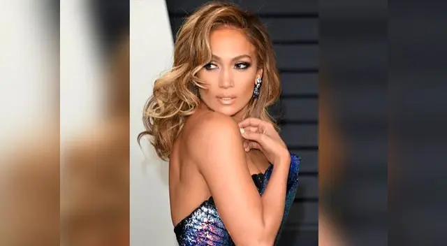 Jennifer Lopez posa para las cámaras fotgráficas