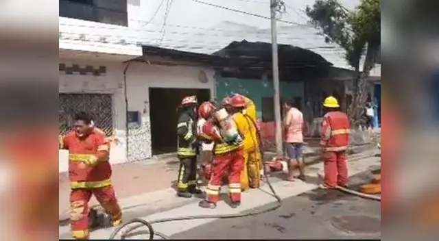 Incendio en Iquitos calcinó dos viviendas de material noble