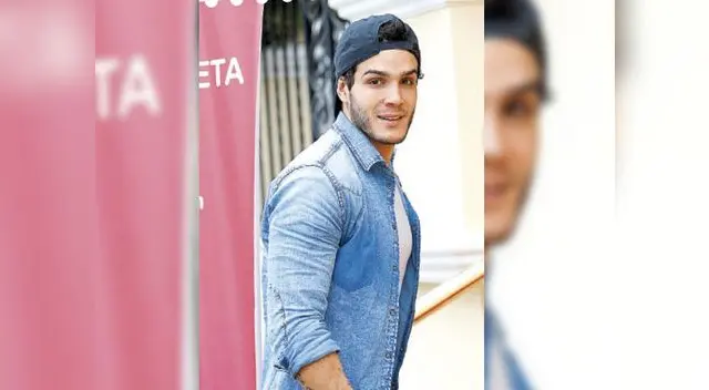 Mario Irivarren comparte fotografía al lado de su familia