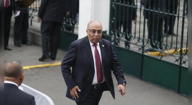 Francisco Villavicencio presenta renuncia a Fuerza Popular