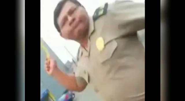 Policía golpeó a limpiador de autos en Chimbote Policía golpeó a limpiador de autos en Chimbote