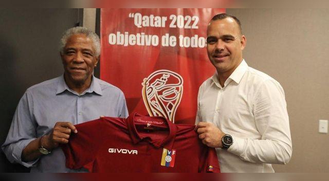 El momento de la presentación de Maturana junto al entrenador Rafael Dudamel El momento de la presentación de Maturana junto al entrenador Rafael Dudamel