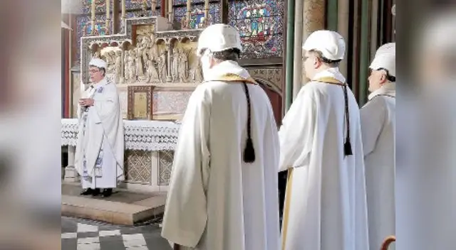 Han pasado dos meses del voraz incendio que consumió parte de la estructura de Notre Dame Han pasado dos meses del voraz incendio que consumió parte de la estructura de Notre Dame