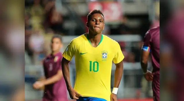 Rodrygo salió del Santos de Brasil, donde compartió equipo con Christian Cueva. Rodrygo salió del Santos de Brasil, donde compartió equipo con Christian Cueva.
