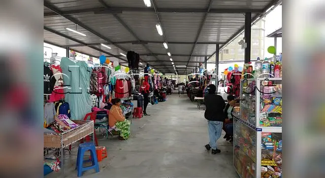 George Forsyth formalizó a 500 ambulantes de Gamarra