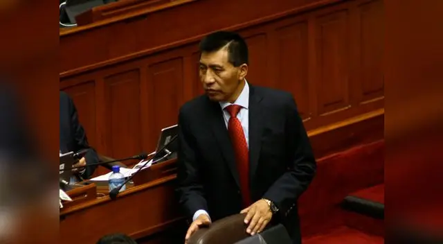 De aprobarse informe, sería la segunda vez que suspenden al parlamentario Moisés Mamani por 120 días De aprobarse informe, sería la segunda vez que suspenden al parlamentario Moisés Mamani por 120 días