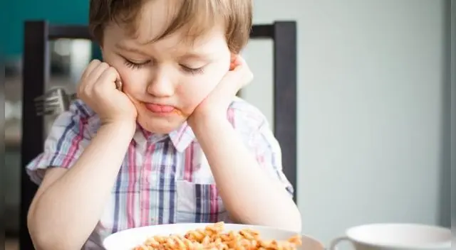 Una dieta correcta consiste en comer de todo en las cantidades adecuadas Una dieta correcta consiste en comer de todo en las cantidades adecuadas