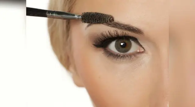 Las cejas son un área delicada del rostro que puede cambiar completamente como nos vemos Las cejas son un área delicada del rostro que puede cambiar completamente como nos vemos