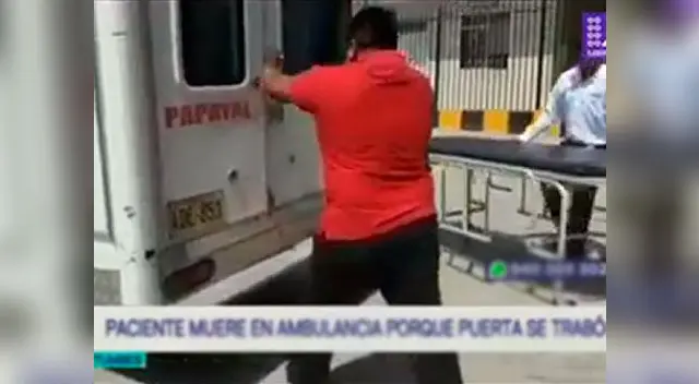 Paciente muere en ambulancia porque puerta se trabó 