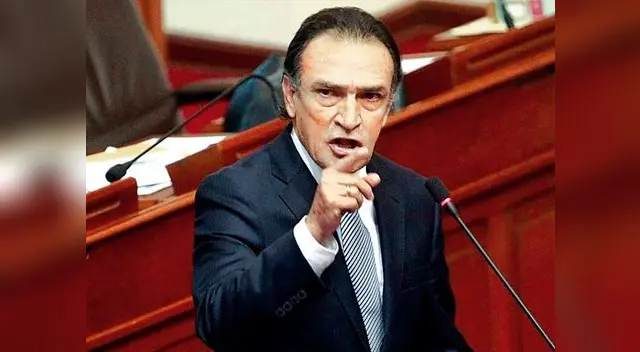 Colectivo pide investigar a Héctor Becerril Colectivo pide investigar a Héctor Becerril