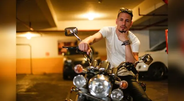 Cantante argentino la hace linda ahora como solista.