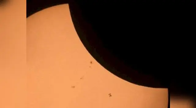 Durante el eclipse solar ocurrieron extaños suceso en el cielo de México y Chile