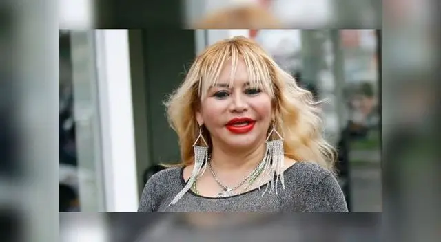 Susy Díaz se rejunevece tras dejar el cabello color rubio por negro