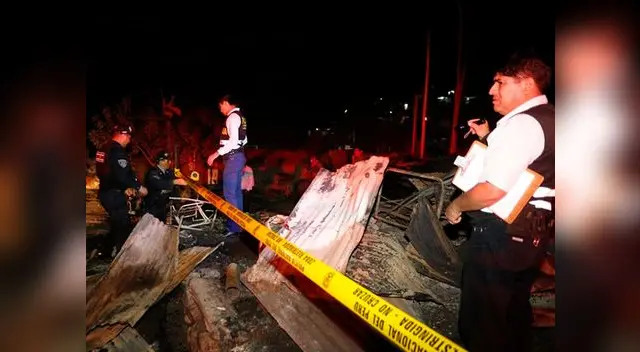 El incendio ocurrió en una fábrica de pirotécnicos clandestino situada en AA.HH Nueva Esperanza El incendio ocurrió en una fábrica de pirotécnicos clandestino situada en AA.HH Nueva Esperanza