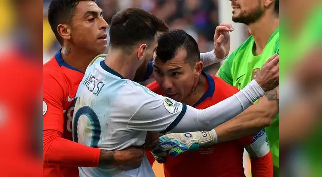 Revive el duelo entre Gary Medel y Lionel Messi