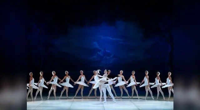 “El Lago de los Cisnes” un gran show en el Perú