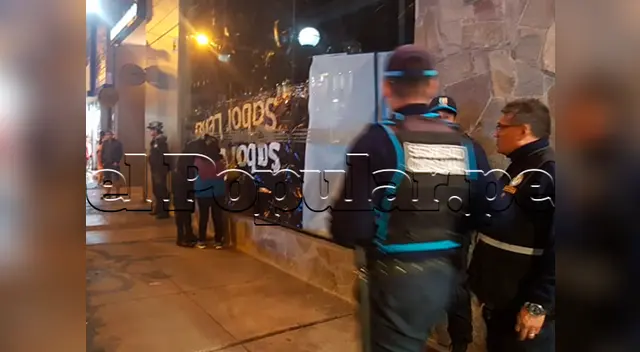 El menor falleció en una reconocida pollería donde ingresó para vender caramelos