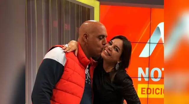 Milagros Leiva recibe romántica sorpresa de su esposo en pleno programa