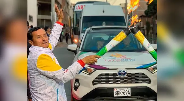  Juan José Castillo es una leyenda andante una leyenda andante del atletismo fue uno de los portadores de la Antorcha