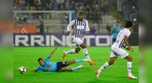 Fuentes anota el primer gol en la victoria de Alianza 2-1 ante Cristal. FOTO: LIBERO Fuentes anota el primer gol en la victoria de Alianza 2-1 ante Cristal. FOTO: LIBERO