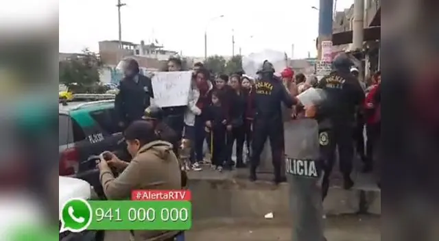 Vecinos gritan inocencia del detenido