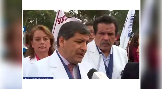 Médicos iniciaron paro de 48 horas