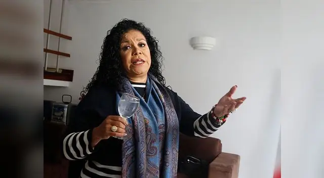 Eva Ayllón dice que hay muchos artistas que hacen lo mismo que Tony Rosado