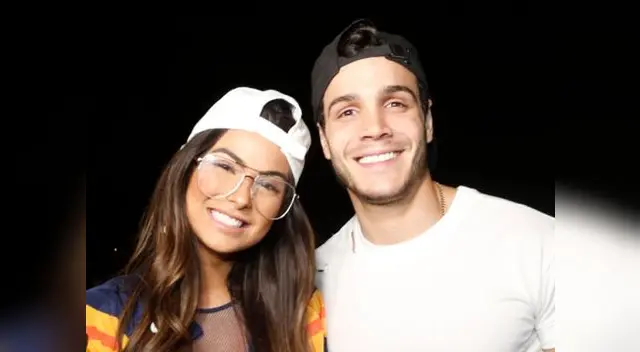 Imágenes captaron a la pareja juntos a altas horas de la noche, por lo que Ivana Yturbe tuvo de revelar este secreto a voces