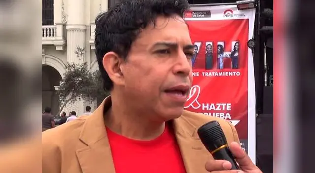 Ernesto Pimentel revela que su bebé nació prematuro y pide que recen por él 