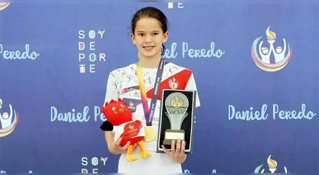 la nadadora Alexia Sotomayor ha batido tres  récords nacionales