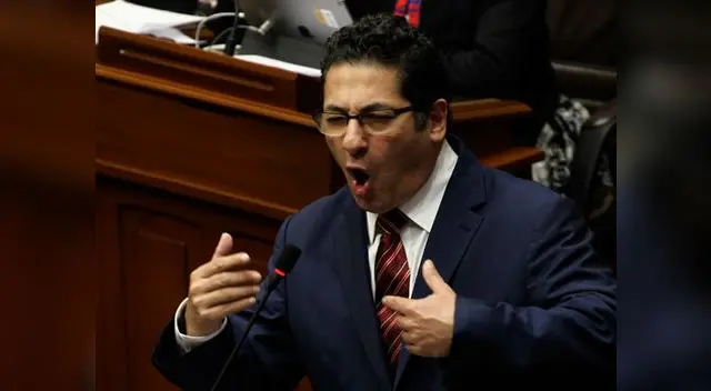 Salvador Heresi tuvo duras expresiones en el medio del Hemiciclo, donde se debatió las últimas dos reformas políticas presentadas por el gobierno de Martín Vizcarra