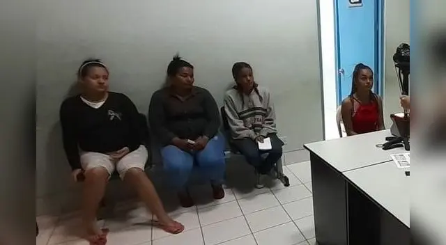 Caen banda de venezolanas en la frontera con Tumbes Caen banda de venezolanas en la frontera con Tumbes