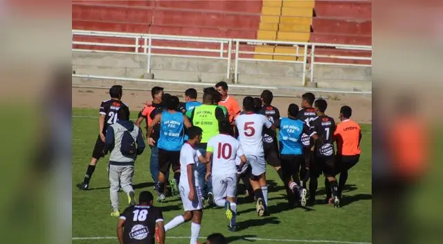 White Star logró clasificación en medio de una confrontación e intento de agresión al juez. FOTO: César Condori