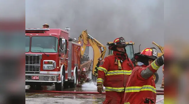 Bomberos acuden a emergencias con trajes que ponen en riesgo sus vidas
