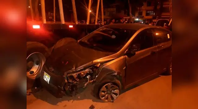 Detienen a falsos colectivos tras persecución policial Detienen a falsos colectivos tras persecución policial