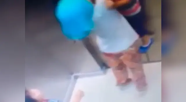 Los tres menores iban a bajar de piso, cuando una cuerda estaba enredada en el cuello del menor Los tres menores iban a bajar de piso, cuando una cuerda estaba enredada en el cuello del menor