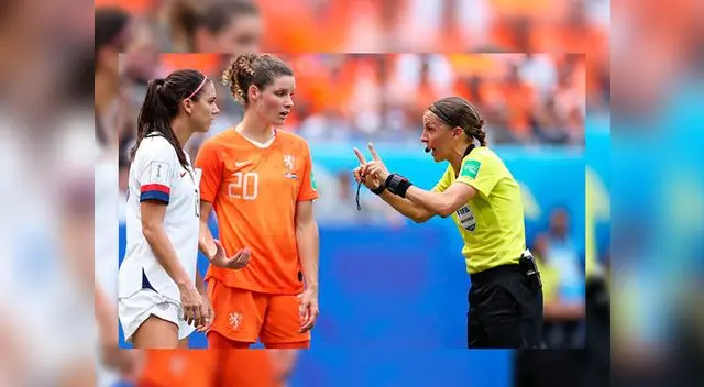 El 14 de este mes dirigirá el Liverpool-Chelsea