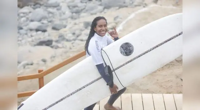 la surfista peruana María Fernanda Reyes se inició desde los 8 años la surfista peruana María Fernanda Reyes se inició desde los 8 años