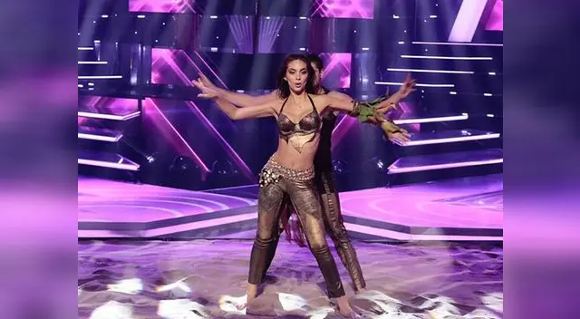 Natalie Vértiz pese a incidente continúo con el show
