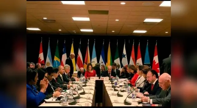 Trump congeló el lunes todos los activos del gobierno venezolano en Estados Unidos Trump congeló el lunes todos los activos del gobierno venezolano en Estados Unidos