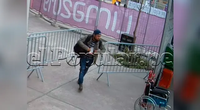 El sujeto fue captado por la cámara de seguridad cuando escapaba del lugar con una credencial El sujeto fue captado por la cámara de seguridad cuando escapaba del lugar con una credencial